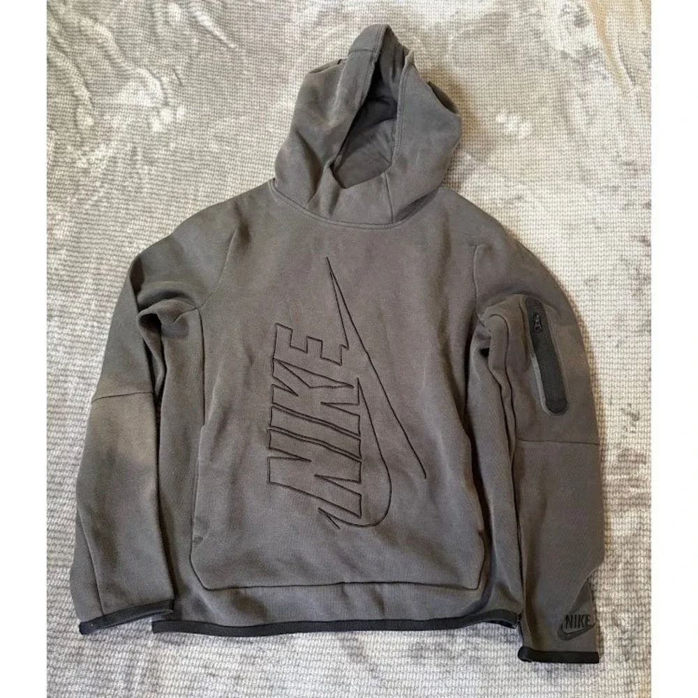 Nike Sportswear Tech Fleece Hoodie Charcoal Grey Embossed Logo Kids Large